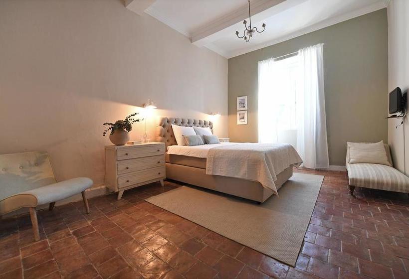 민박 Chambres D'hôtes Les Trois Comtes