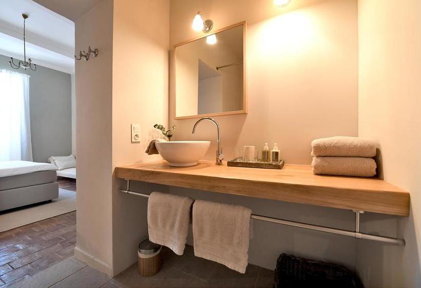 민박 Chambres D'hôtes Les Trois Comtes