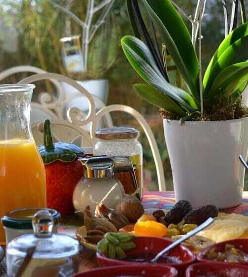 Aamiaismajoitus (B&B) Couette Et Cafe Creme