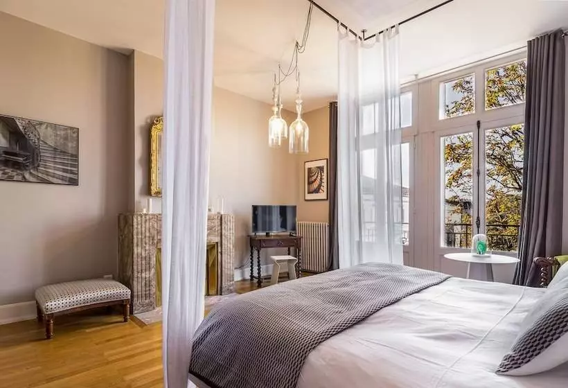 Aamiaismajoitus (B&B) L Autre Rives
