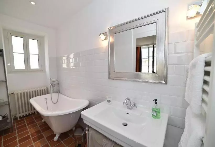 Aamiaismajoitus (B&B) Villa Des Glycines