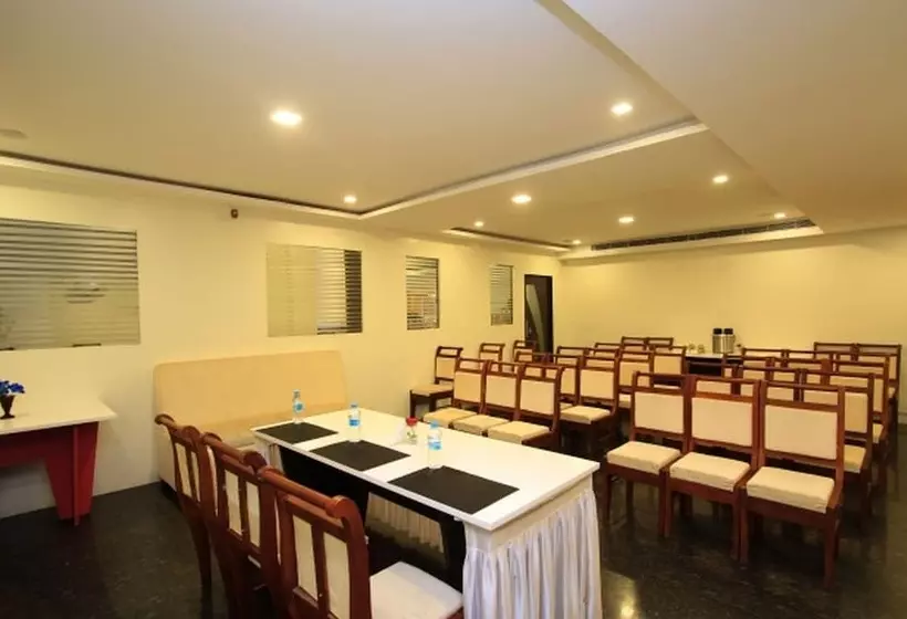 Hotel Ambaari