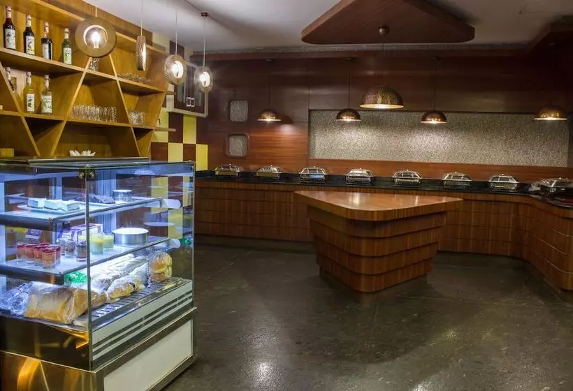 Hotel Ambaari