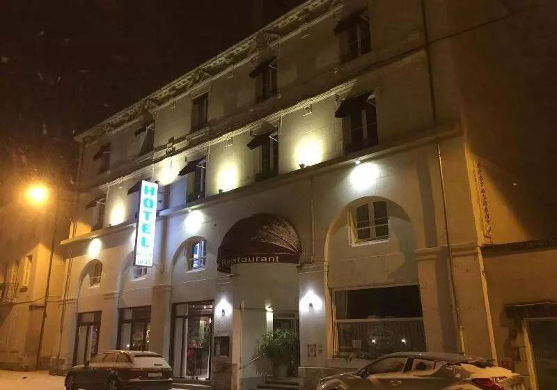 Hotelli Hôtel L Univers