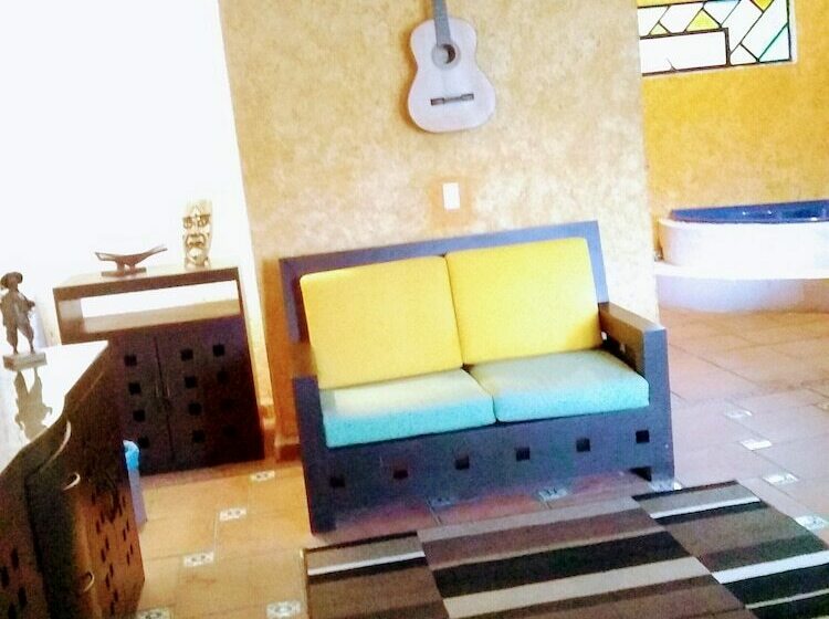 فندق La Escondida