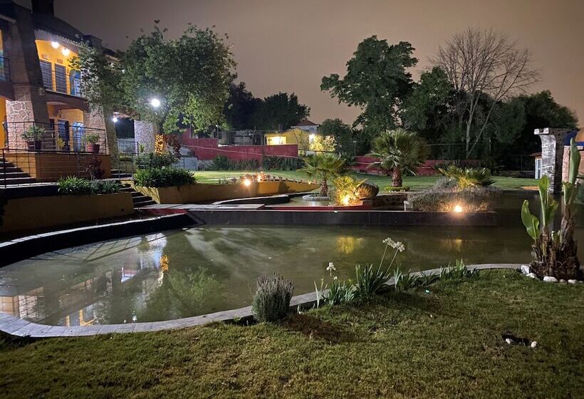 فندق La Escondida