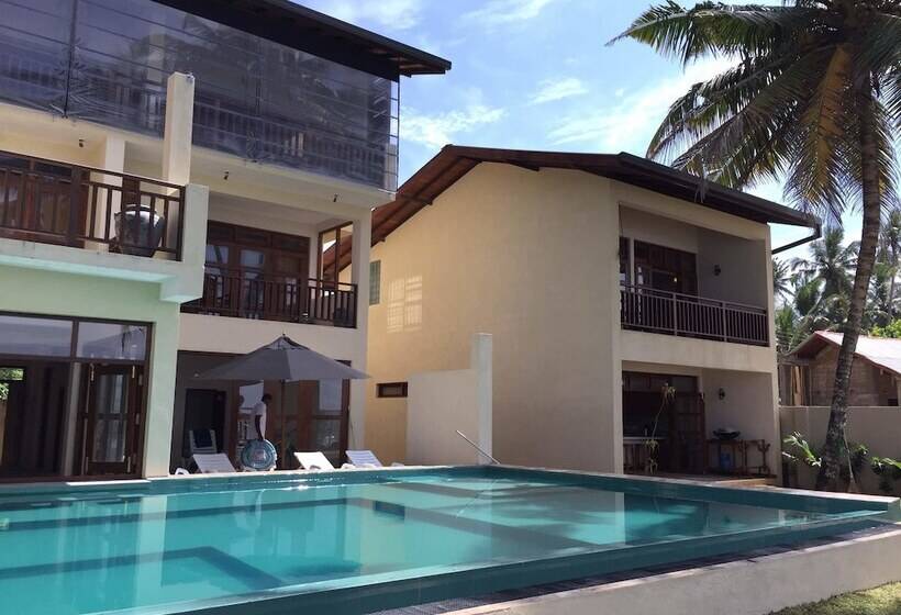 펜션 Chillax Villas