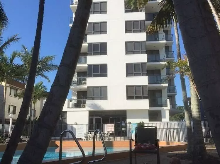 Aqualine Apartments