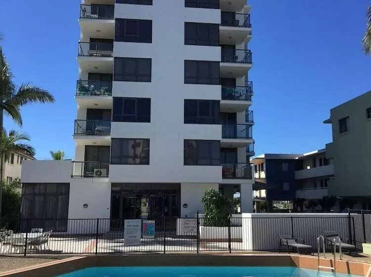 Aqualine Apartments