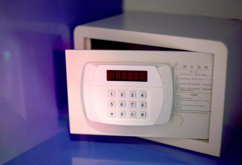 Baguss Hotel And Serviced Apartment