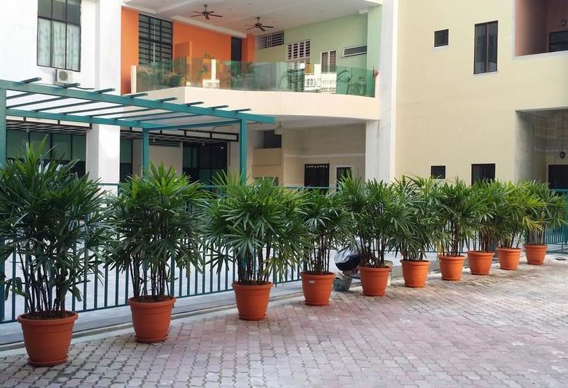 Baguss Hotel And Serviced Apartment