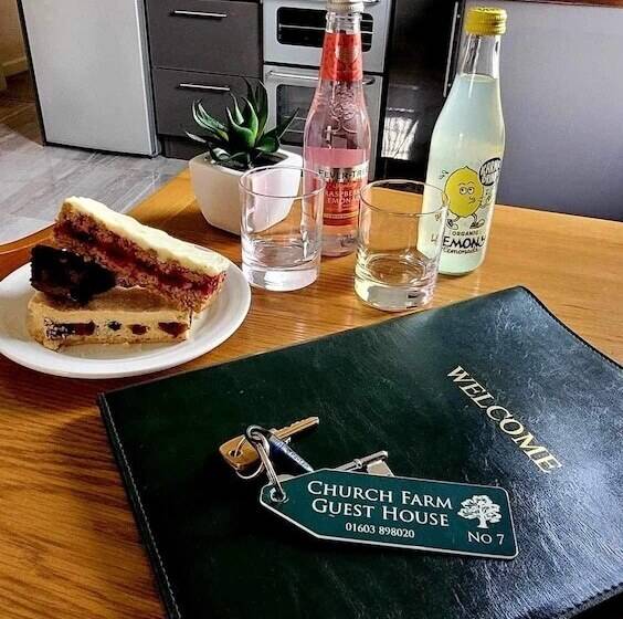 مبيت وإفطار Church Farm Guest House