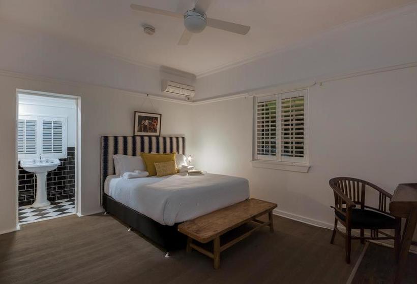 Bed and Breakfast Edward Lodge New Fam