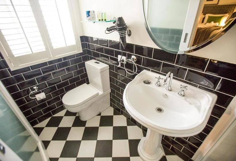 Bed and Breakfast Edward Lodge New Fam