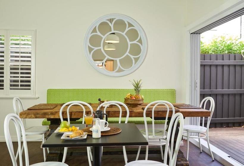 Bed and Breakfast Edward Lodge New Fam