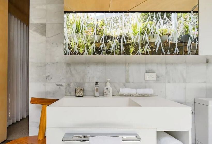 Buhwi Bira Byron Bay Studio Central