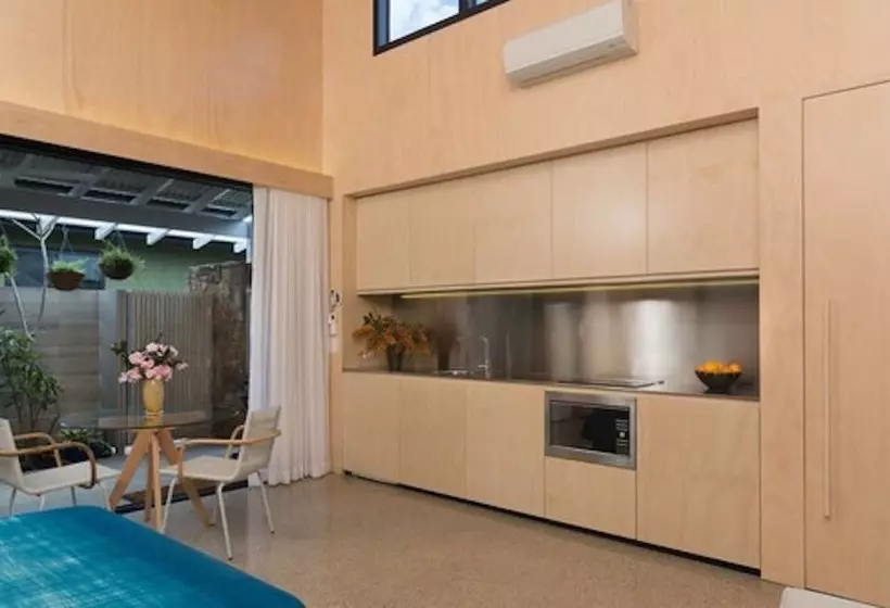 Buhwi Bira Byron Bay Studio   Central