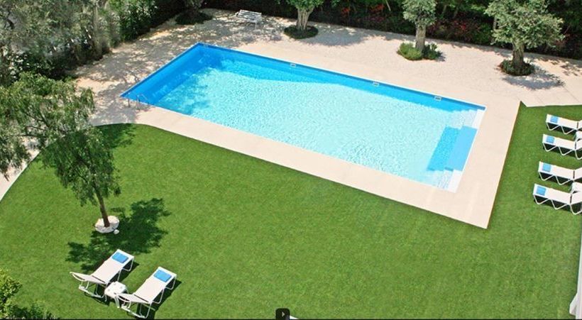 Corina Suites & Apartments