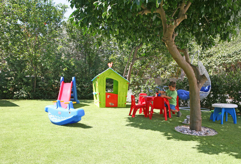 Corina Suites & Apartments