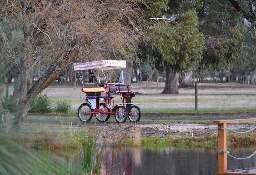 Halls Haven Holiday Units