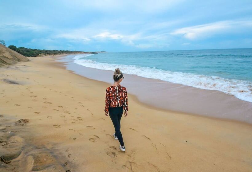 Hotelli Back Of Beyond   Safari Lodge Yala