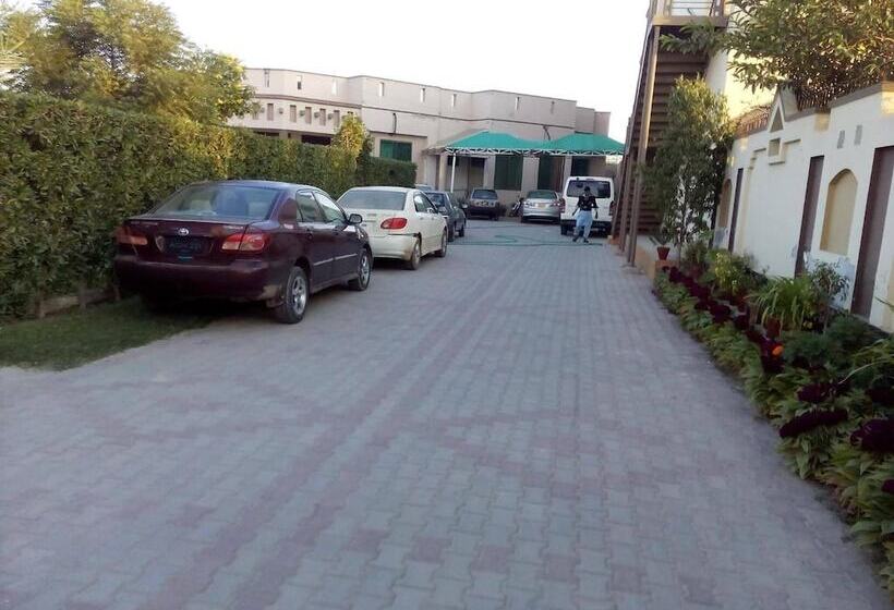 هتل Executive Lodges