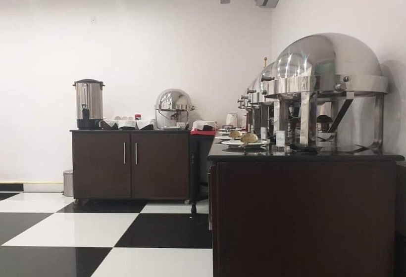 هتل Executive Lodges