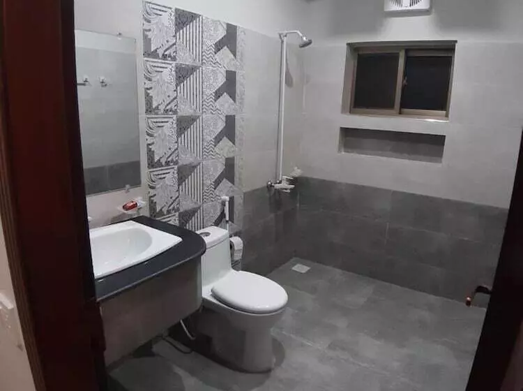 هتل Executive Lodges