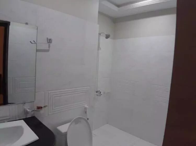 هتل Executive Lodges