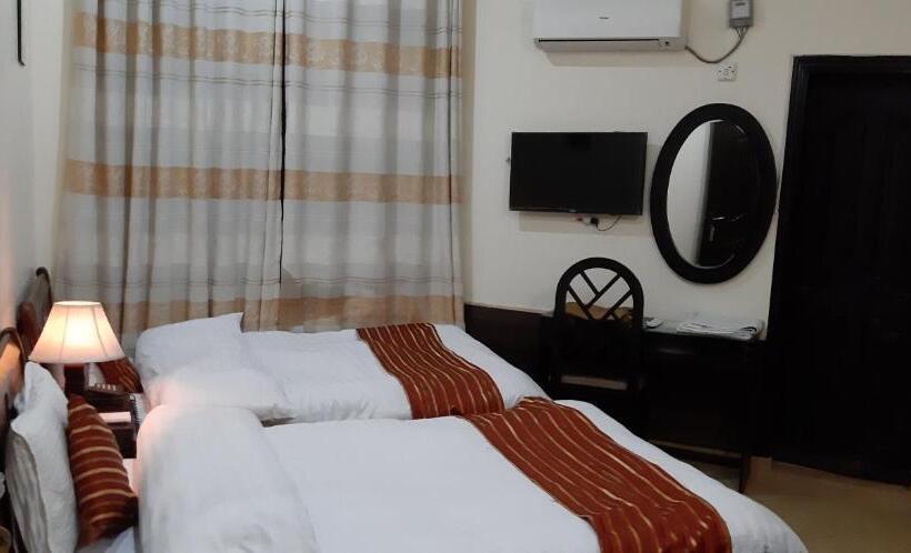 هتل Executive Lodges