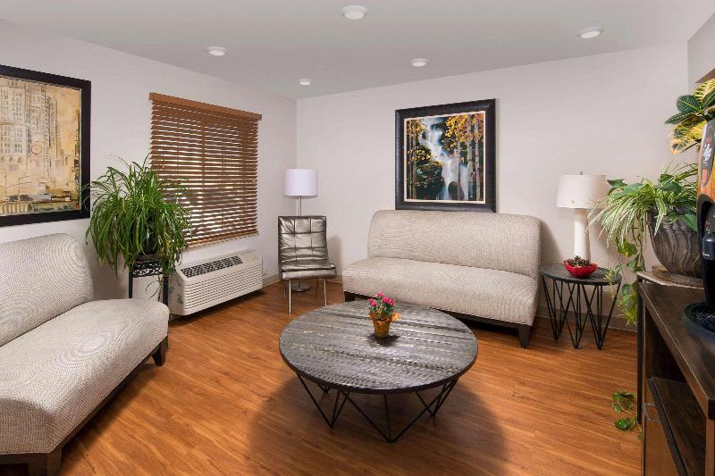 فندق Extended Stay America Suites Denver Airport