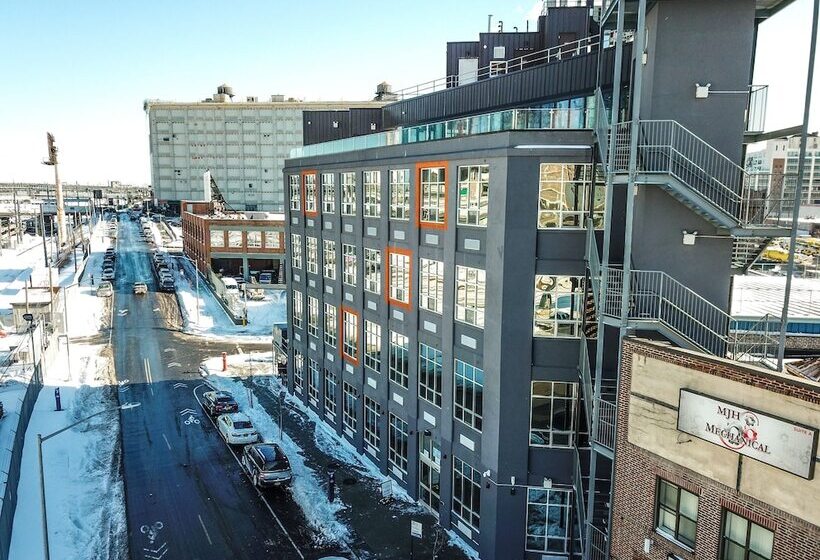 Hotel Feather Factory