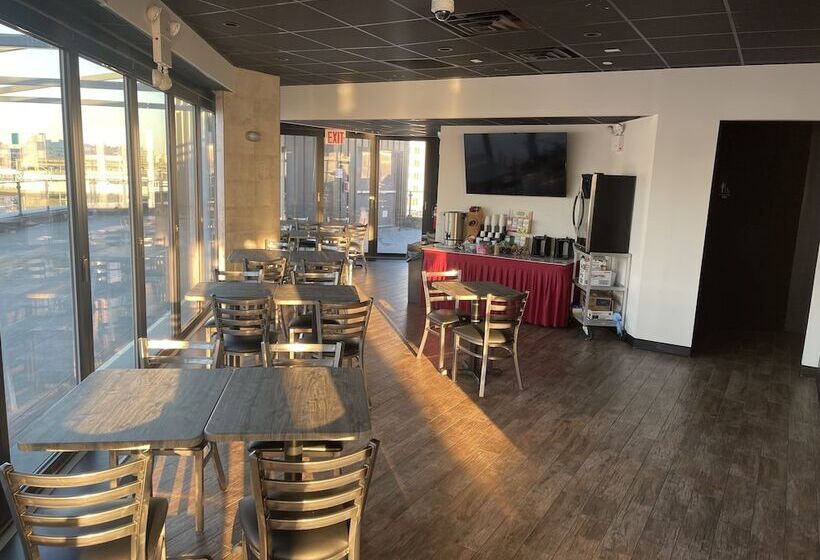 Hotel Feather Factory