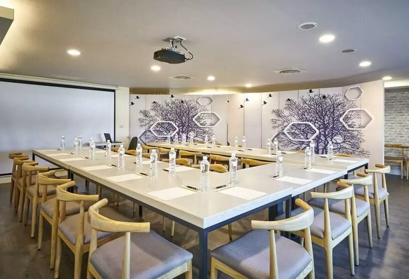 هتل Ho Fong Business Stay