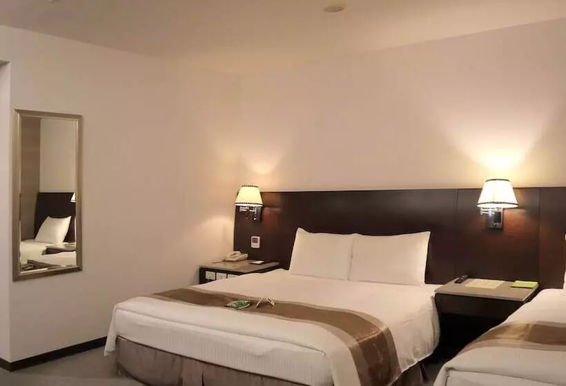 هتل Ho Fong Business Stay