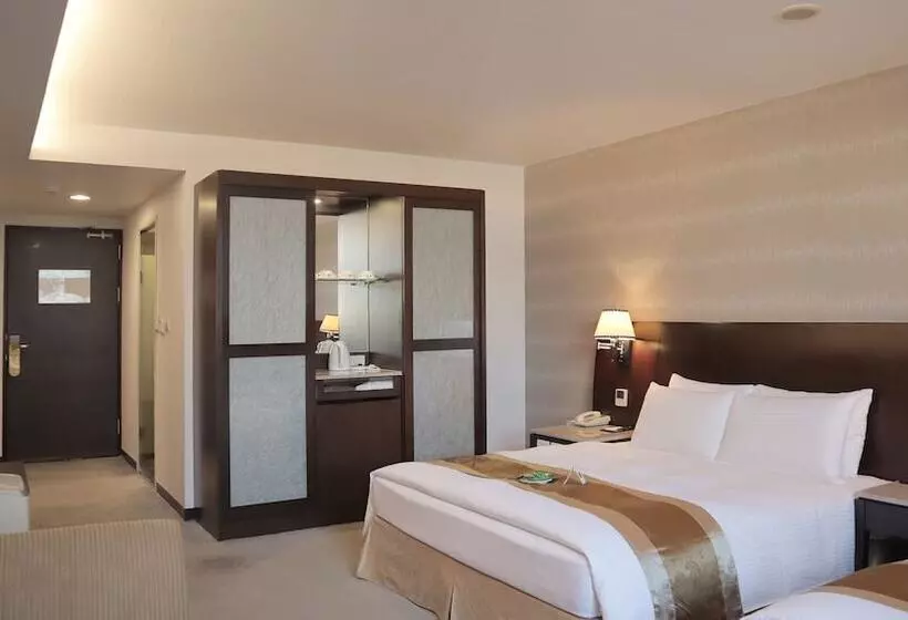 هتل Ho Fong Business Stay