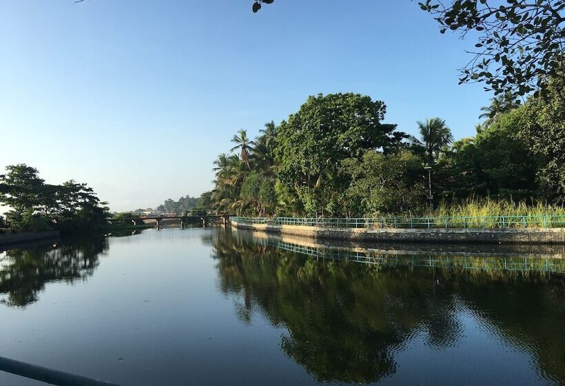 酒店 Lagoon Boutique