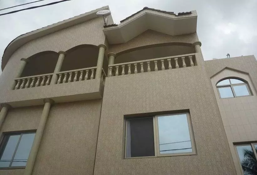 هتل Residence Flamani