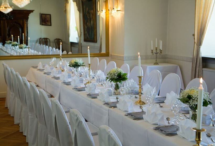 ホテル Sundbyholms Slott