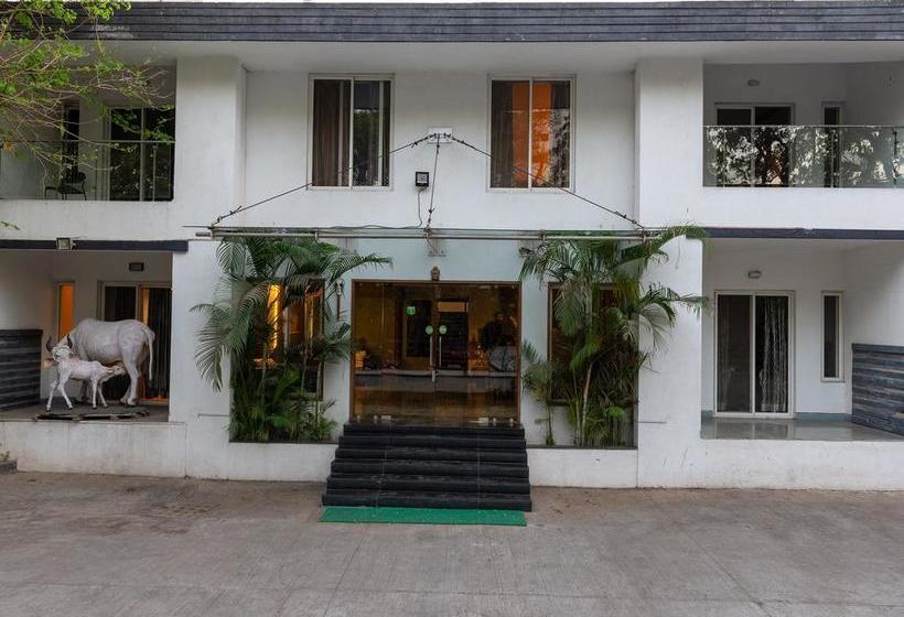 Отель Treebo Guest House