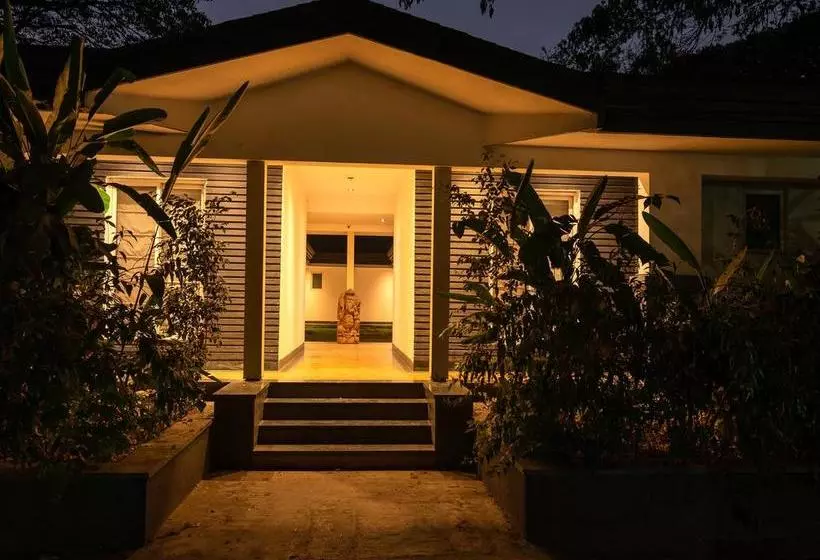 ホテル Treebo Guest House