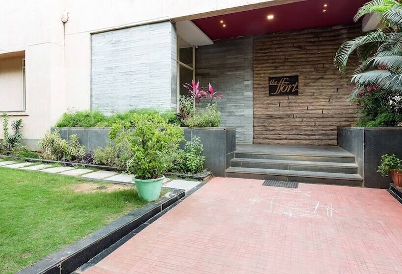 Hotel Treebo Fort Club