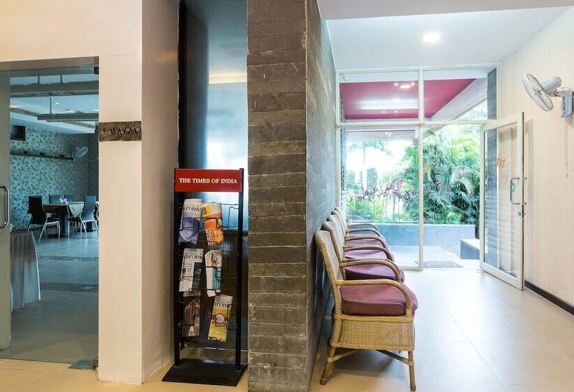 Hotel Treebo Fort Club