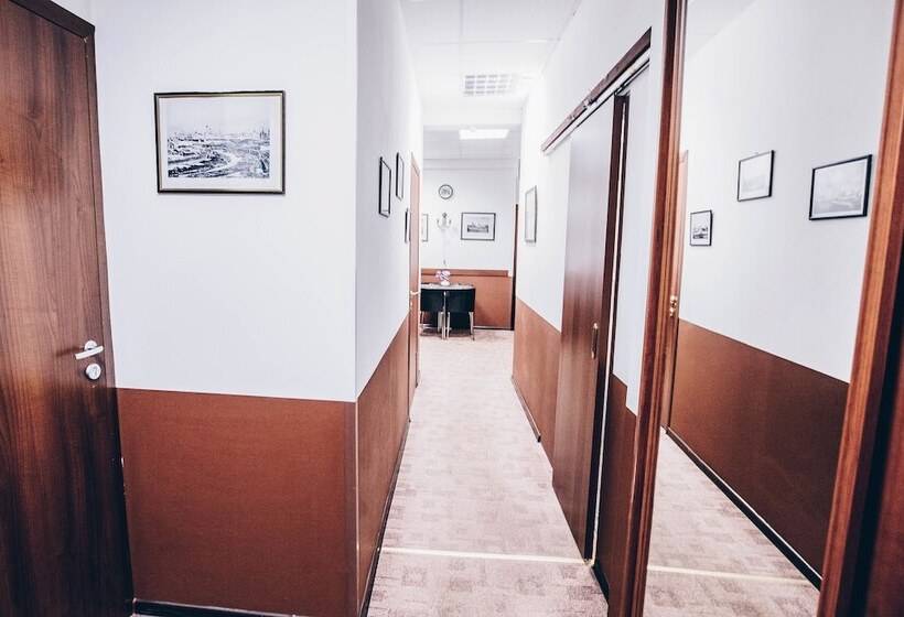 Mini Hotel Old Moscow
