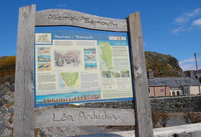 펜션 Crystal House