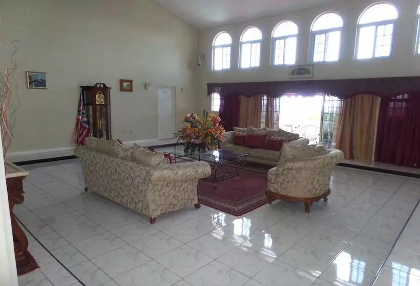 پانسیون The Royal Kensington Guest House