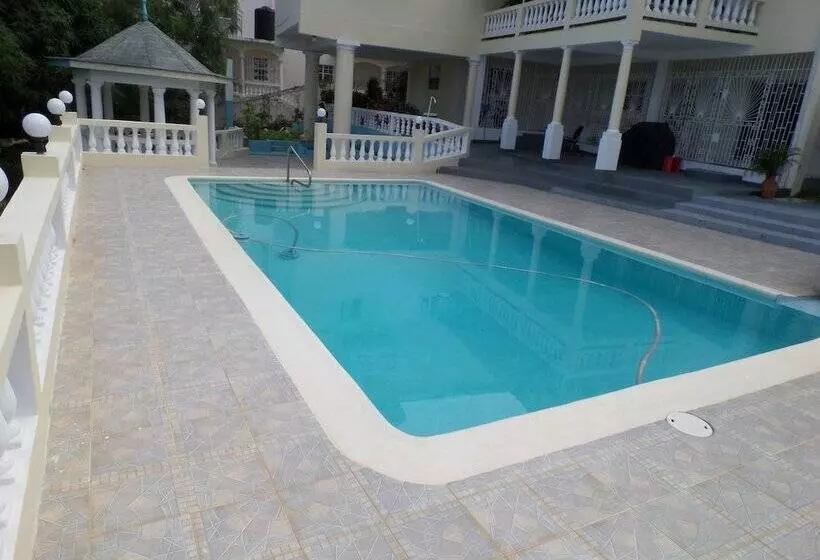 پانسیون The Royal Kensington Guest House