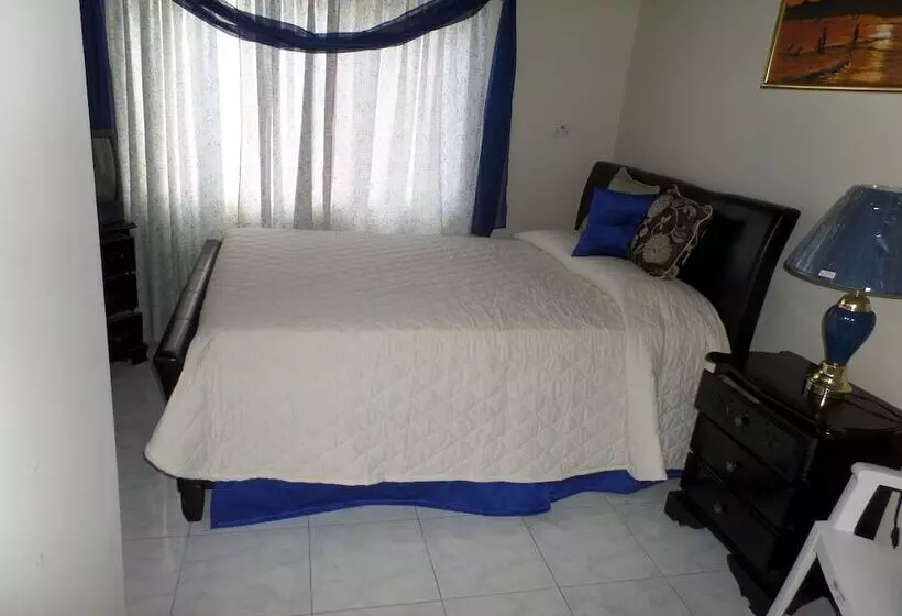 پانسیون The Royal Kensington Guest House