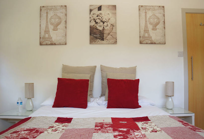 The Barn & Pheasant Cottage