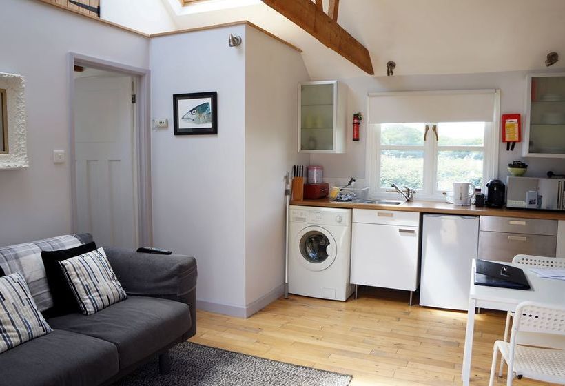 The Barn & Pheasant Cottage